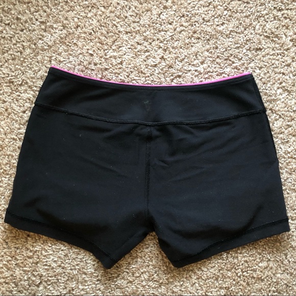 Ivivva Reversible Booty Shorts - Picture 6 of 6